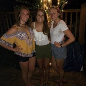 Meet your Posher, Laura